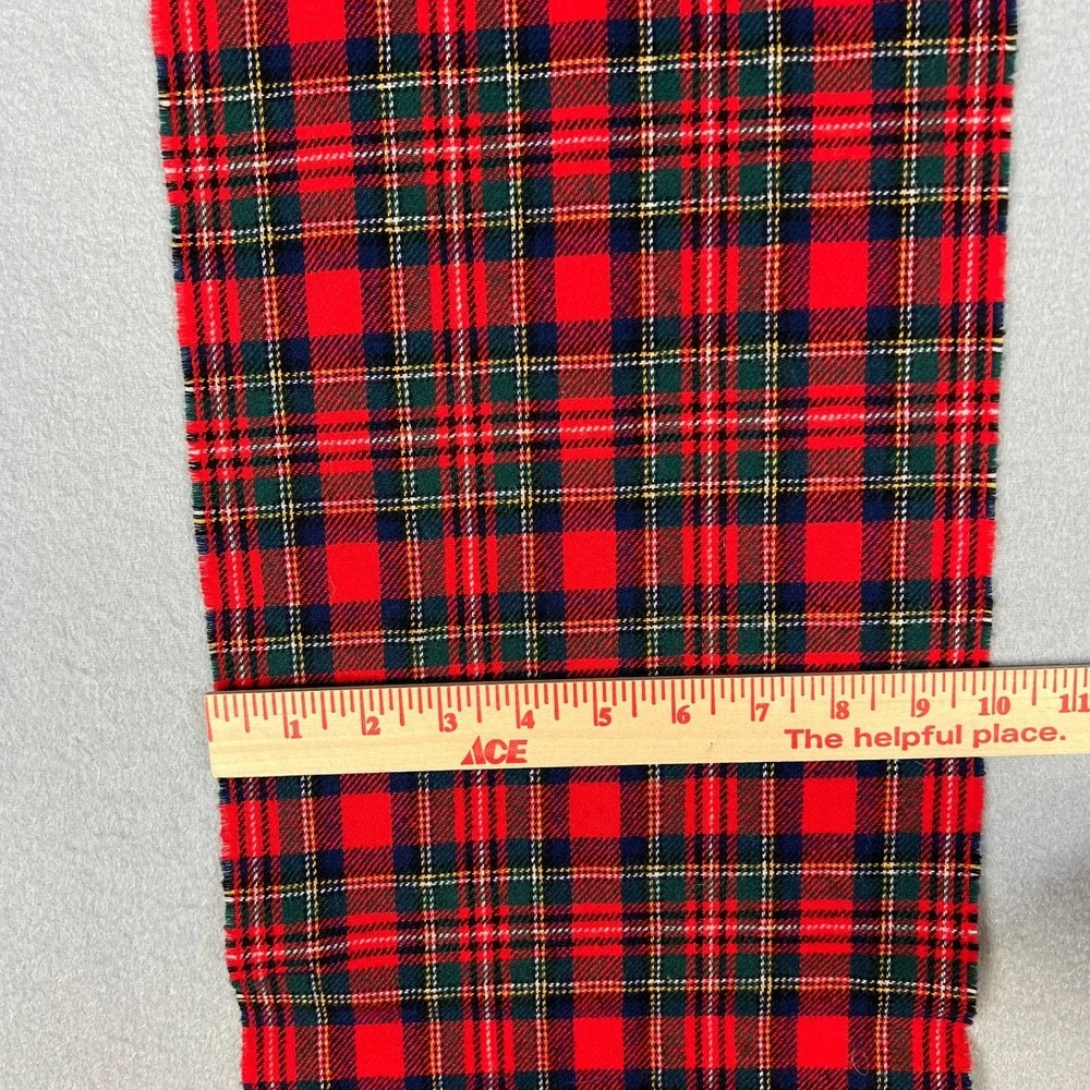 VTG Pendleton Tartan Plaid Wool Scarf Red Green Black‎ Fringe 1970s Made in USA